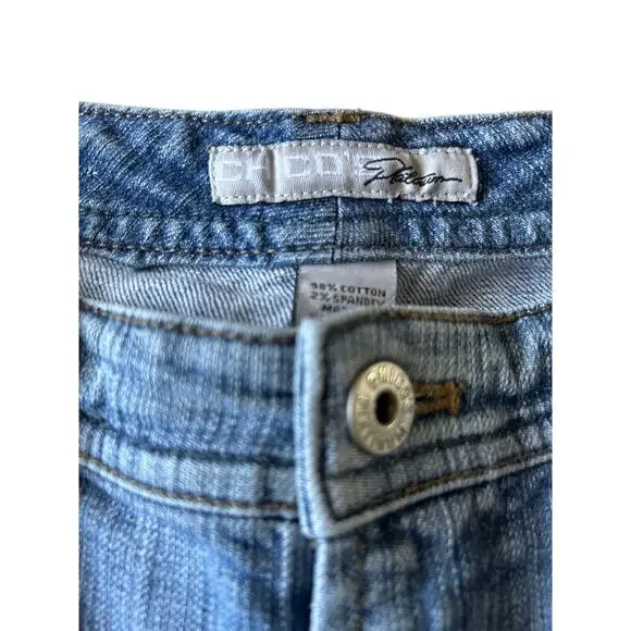 Chico’s Platinum Short Jeans - Picture 5 of 9